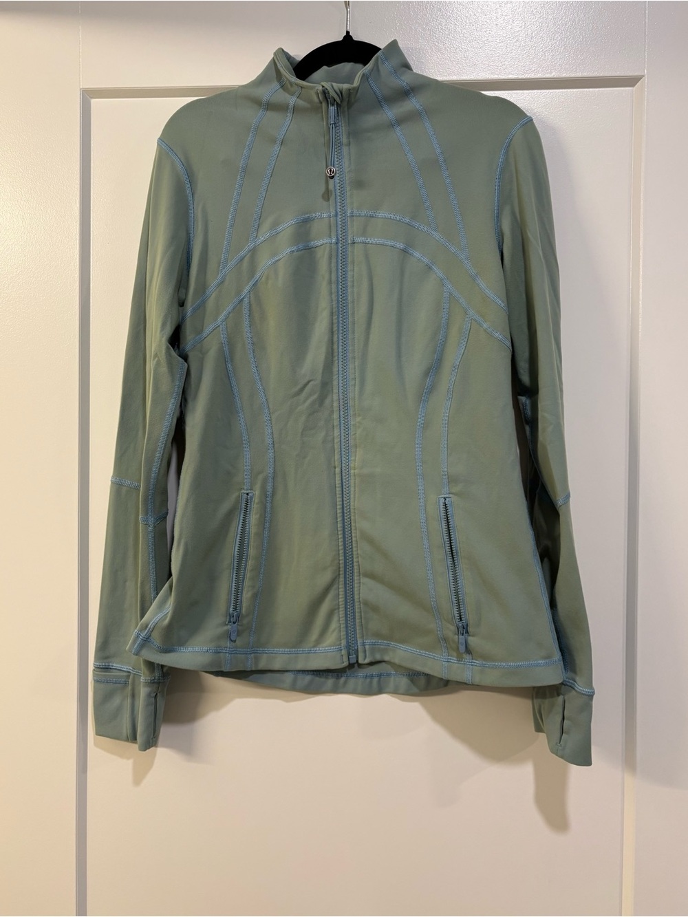 Lululemon Define Jacket in Hazy Jade Size 10